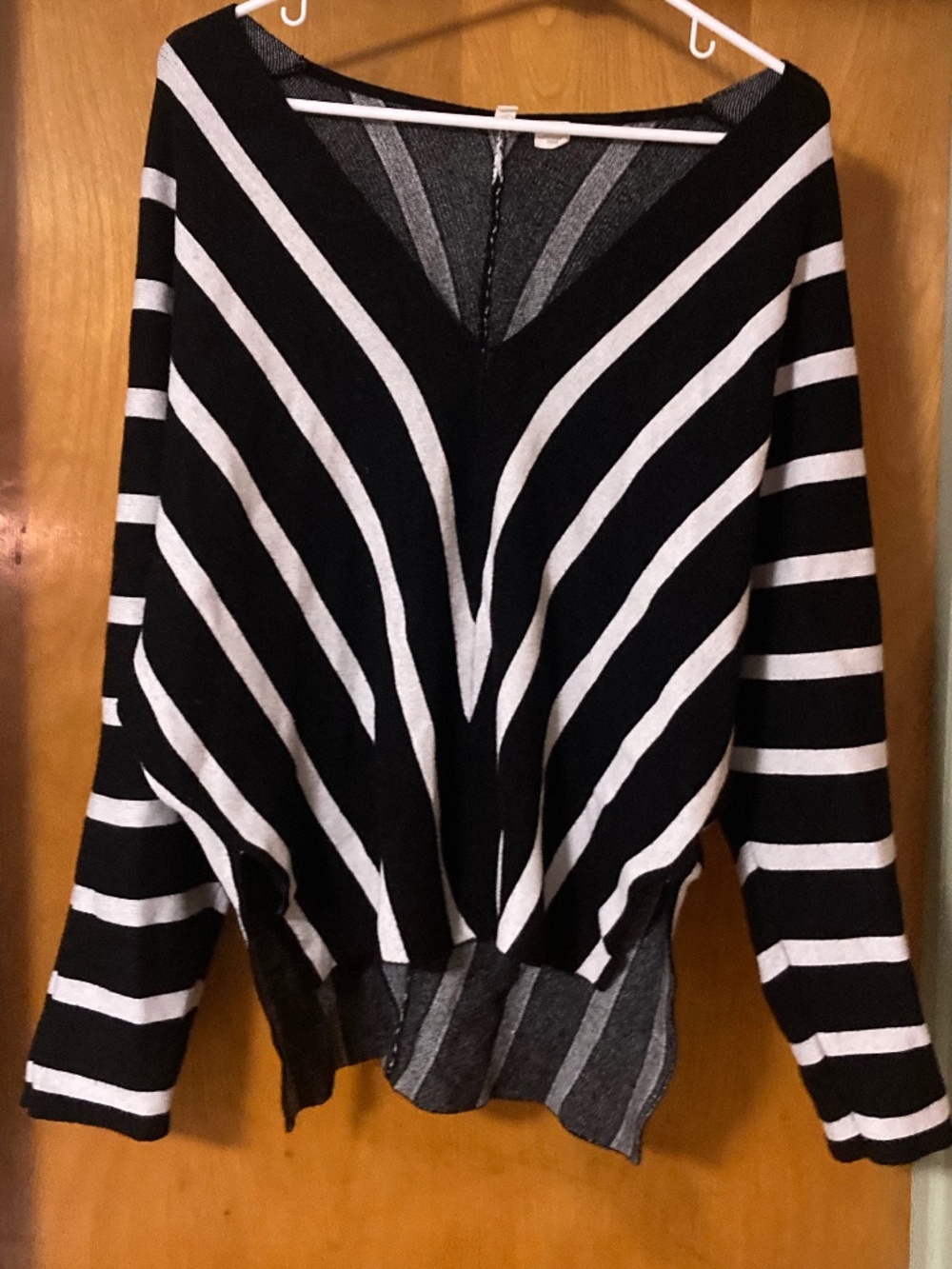 Anthropologie Moth Hadley Striped V Neck Pullover Sweater Size Medium